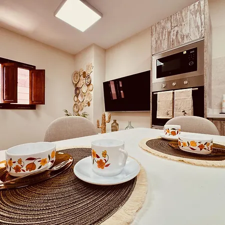 Appartement Click&guest - Cosmopolis 2 *
