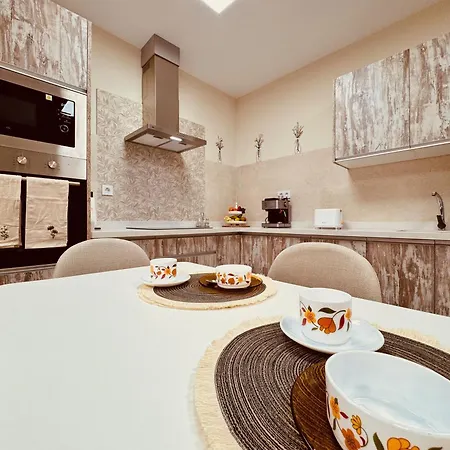 Click&guest - Cosmopolis 2 * Santa Lucia